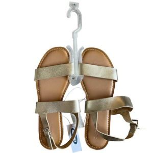 NWT. Old Navy Gold Sandals | 8